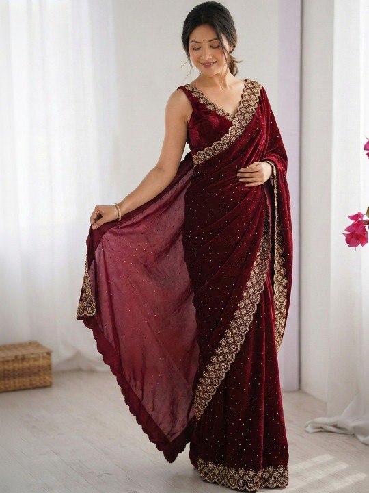 Uhagini Fancy Chiffon Diamond Work Saree